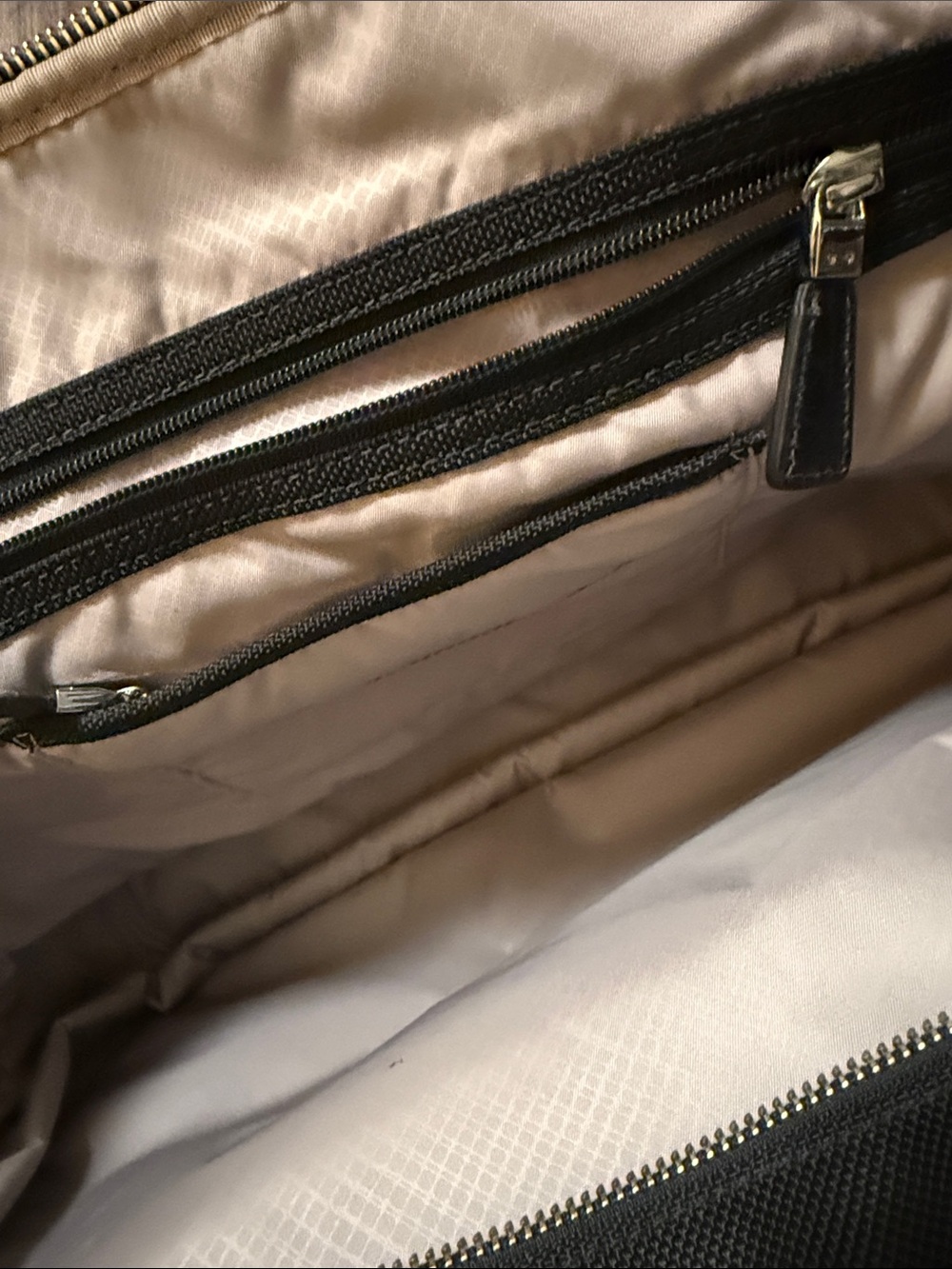 Tumi Georgetown
Prospect Briefcase (Style 73226D) - Picture 8 of 16